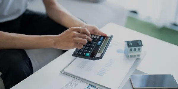 visuel [COMMUNIQUE DE PRESSE]  Plus d&rsquo;imp&ocirc;ts ou plus d&rsquo;emplois : il faut choisir !